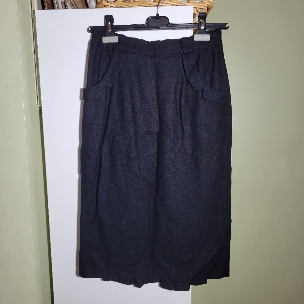 ❤️ 3 for $35 vintage tulip pleated pencil knee length skirt wool blend  medium